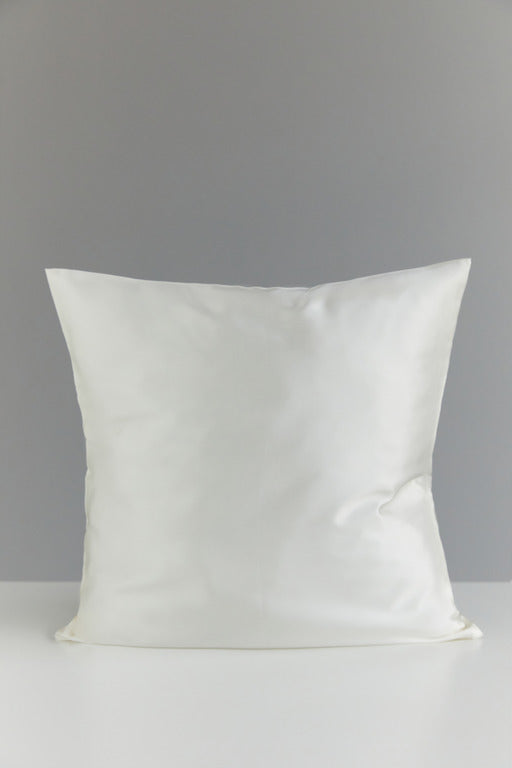 silk pillowcase 'Ladies first white'