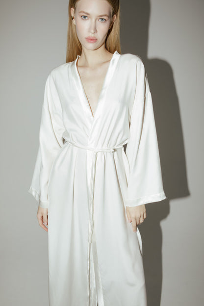 silk robe 'Melania' white