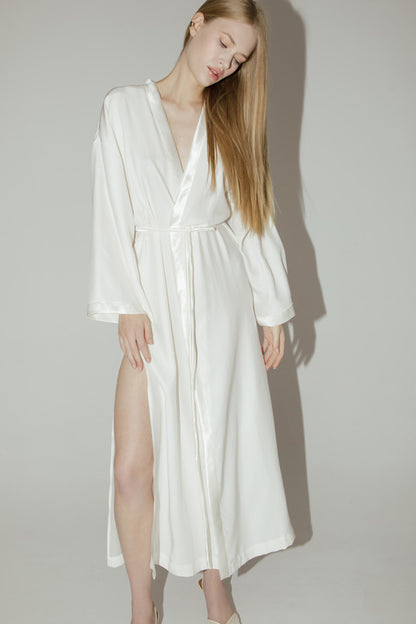 silk robe 'Melania' white
