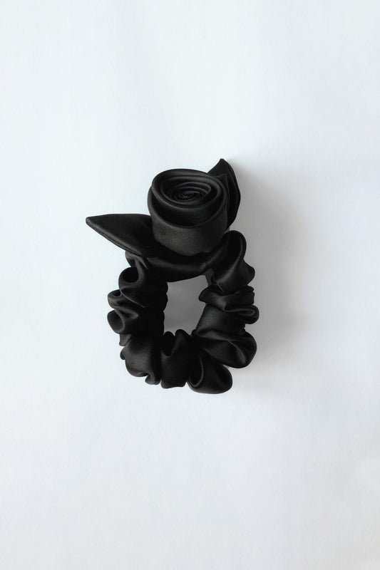 silk scrunchie 'Rosie' black